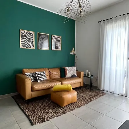 Apartment Urban Jungle *