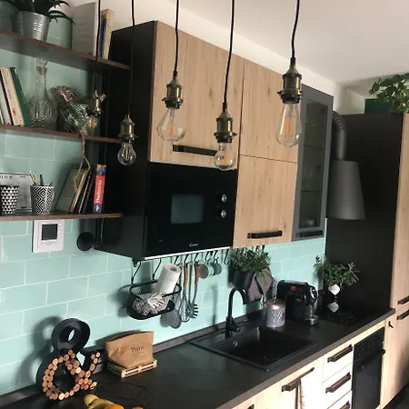 Urban Jungle Apartment *